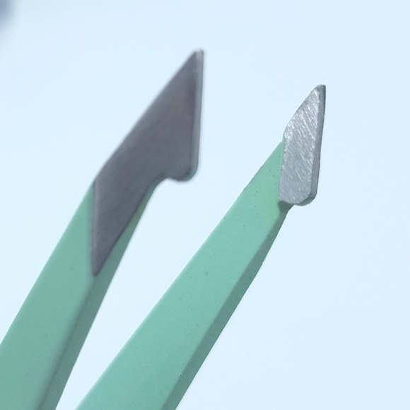 Everything you Need For Your Perfect Eyebrow In 1 - Picture 7 of 10